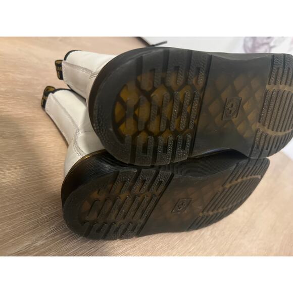 Dr. Doc Martens Leather Zavala White Combat Boots Lace Up Women's Sz 7 Men's 6 - Picture 9 of 9